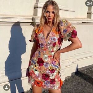 elliatt rosalind 3 floral applique embellished statement mini dress size large